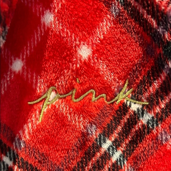 Victoria's Secret Pink Fluffy Plush Robe Red Plaid Size M/L - Picture 2 of 14